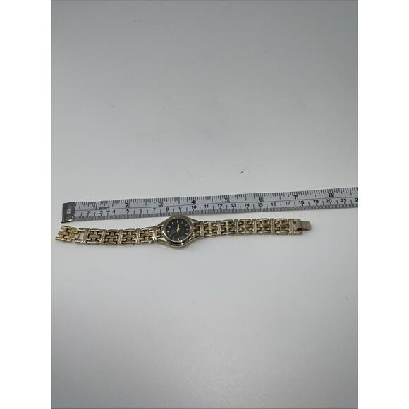 Vtg Pierre Cardin Watch ViVa Women Gold Tone - Picture 5 of 5